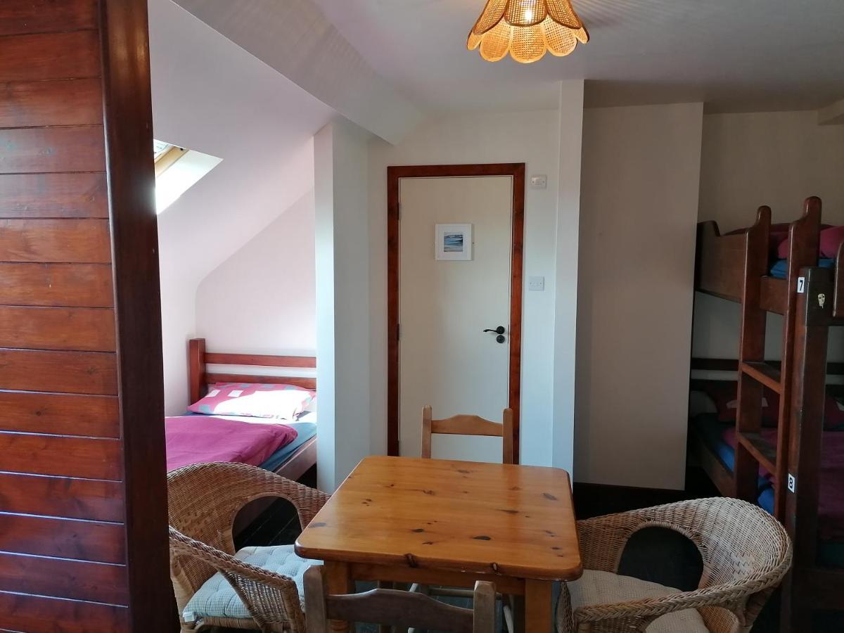 Aille River Tourist Hostel And Camping ドゥーリン エクステリア 写真