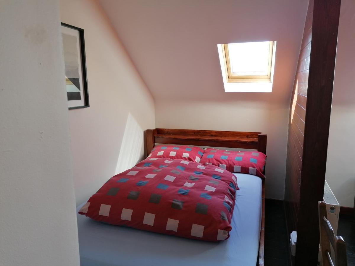 Aille River Tourist Hostel And Camping ドゥーリン エクステリア 写真