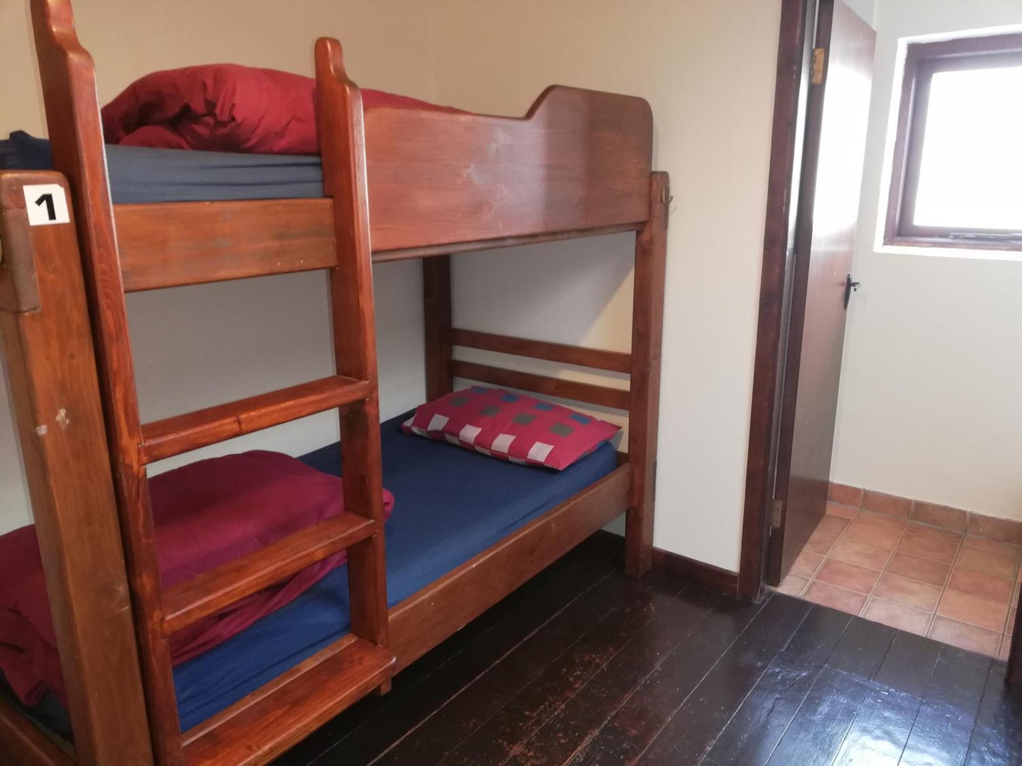 Aille River Tourist Hostel And Camping ドゥーリン 部屋 写真