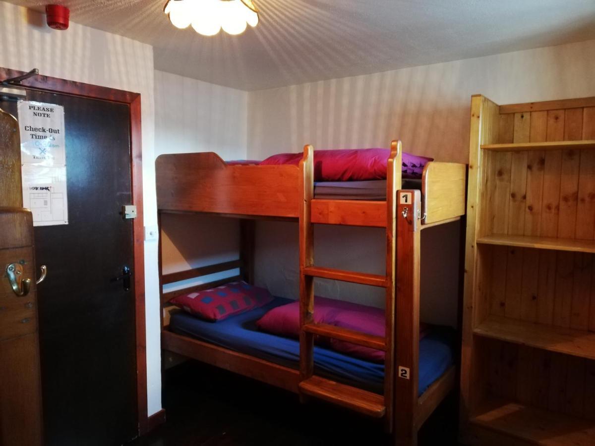 Aille River Tourist Hostel And Camping ドゥーリン エクステリア 写真