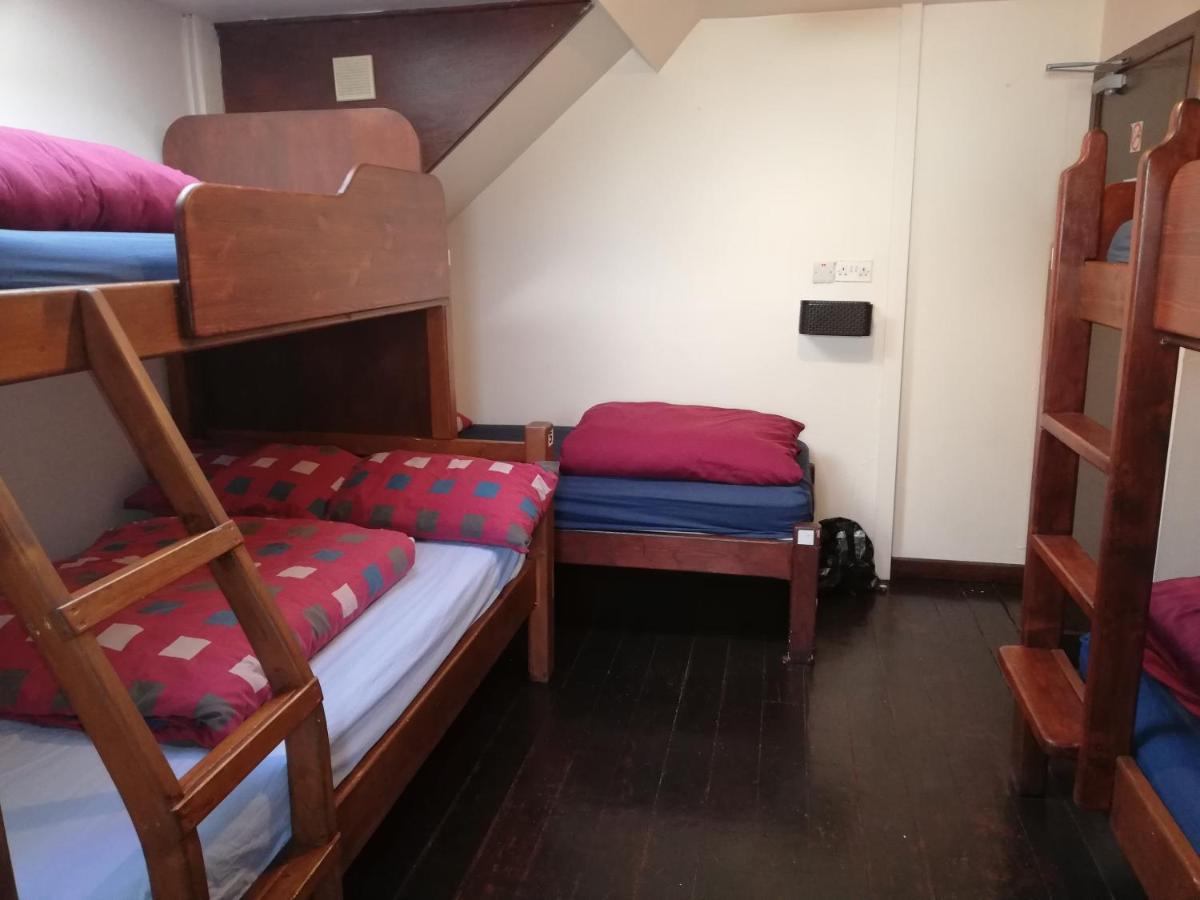 Aille River Tourist Hostel And Camping ドゥーリン エクステリア 写真