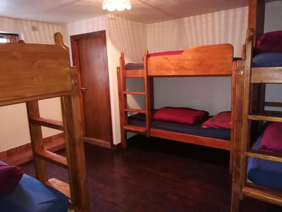 Aille River Tourist Hostel And Camping ドゥーリン エクステリア 写真