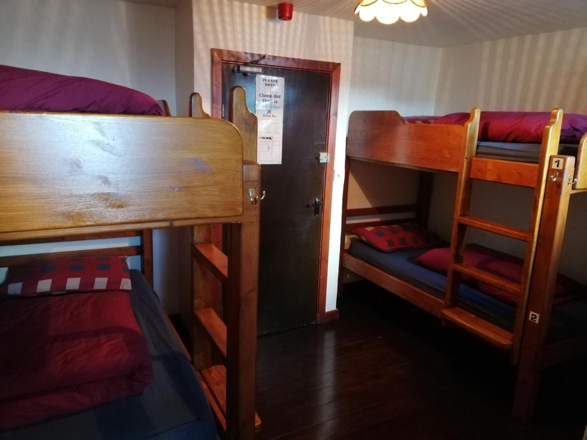 Aille River Tourist Hostel And Camping ドゥーリン エクステリア 写真