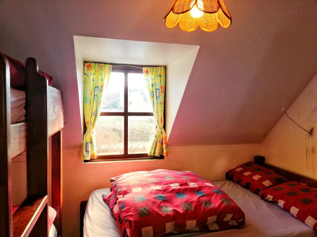 Aille River Tourist Hostel And Camping ドゥーリン エクステリア 写真